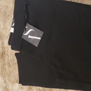 Simply Vera Wang black leggings